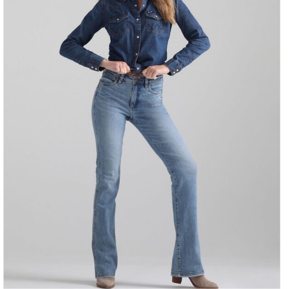 WRANGLER RETRO SLIM BOOT - Picture 2 of 9